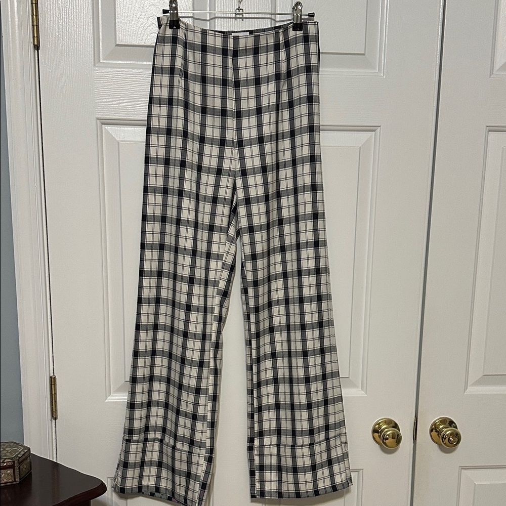 Princess Polly Black and White Plaid Garment - Like New! Size 4